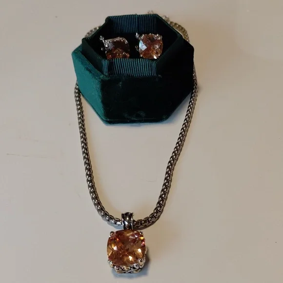 Champagne Stud Earrings and Pendant Set - Champagne - Picture 2 of 8